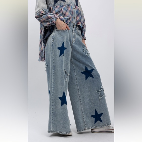 STAR PATCH MINERAL WASEHD WIDE LEG STRETCHY DENIM PANTS - Picture 3 of 5